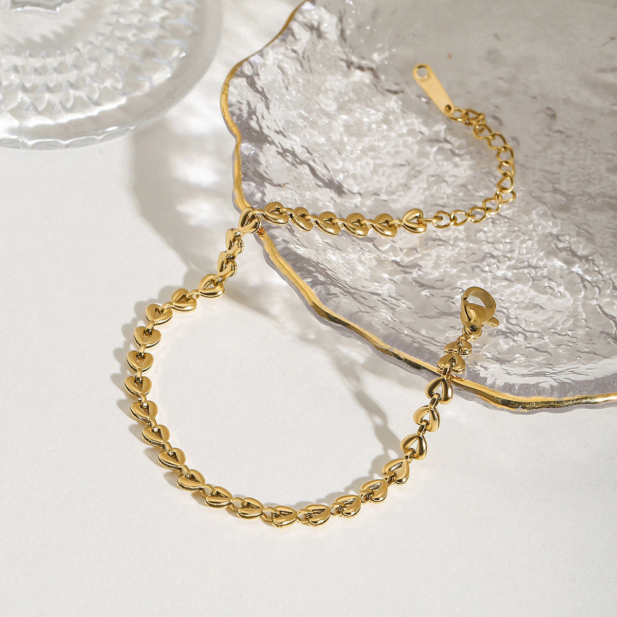 Fladt armbånd med hjerteled